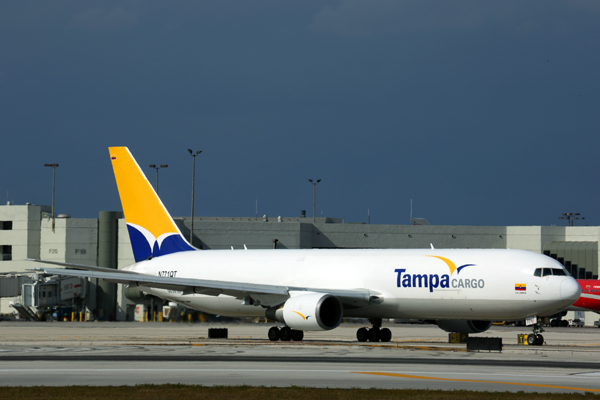 TAMPA CARGO BOEING 767 300F MIA RF 5K5A9156.jpg