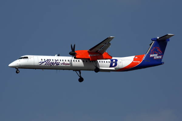 ALASKA HORIZON DASH 8 400 LAX RF 5K5A8840.jpg