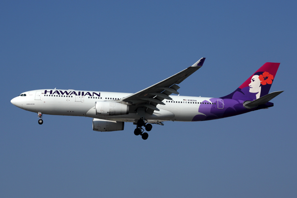 HAWAIIAN AIRBUS A330 200 LAX RF 5K5A8901.jpg