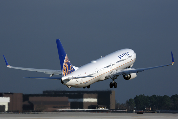 UNITED BOEING 737 900 IAH RF 5K5A8995.jpg