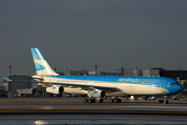 AEROLINEAS ARGENTINAS AIRBUS A340 300 MIA RF 5K5A9226.jpg