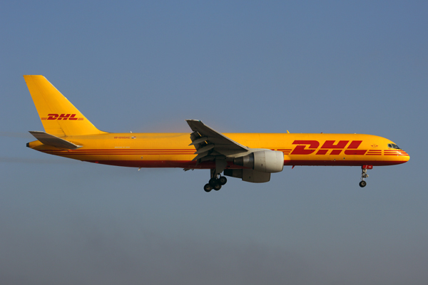 DHL BOEING 757 200F MIA RF 5K5A9244.jpg