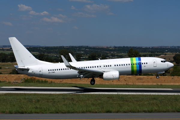 KULULA.COM BOEING 737 800 LSR RF 5K5A0732.jpg