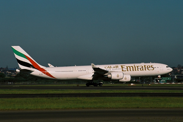 EMIRATES AIRBUS A340 500 SYD RF.jpg