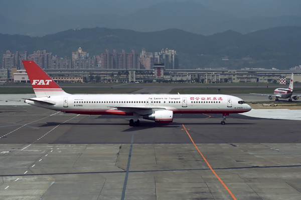 FAR EASTERN AIR TRANSPORT BOEING 757 200 TSA RF 1011 6.jpg