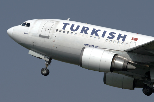 TURKISH A310 300 AMS RF IMG_6363.jpg
