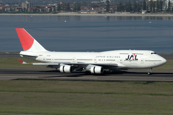 JAPAN AIRLINES BOEING 747 400 SYD RF IMG_5018.jpg