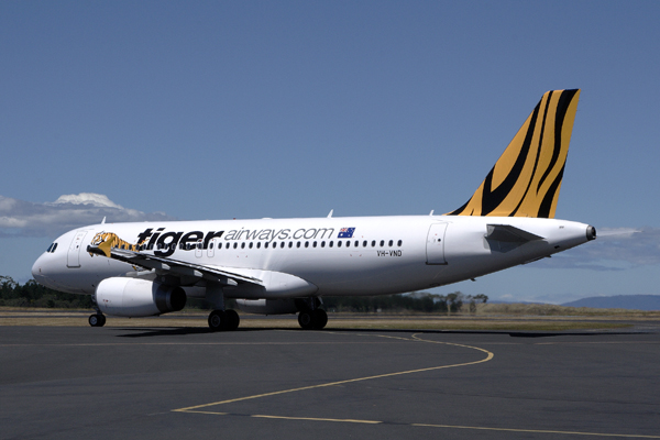 TIGER AIRWAYS AIRBUS A320 HBA RF IMG_5234.jpg