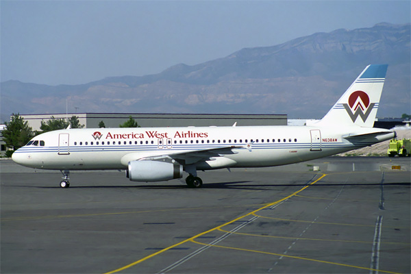 AMERICA WEST AIRBUS A320 PHX RF 885 32.jpg