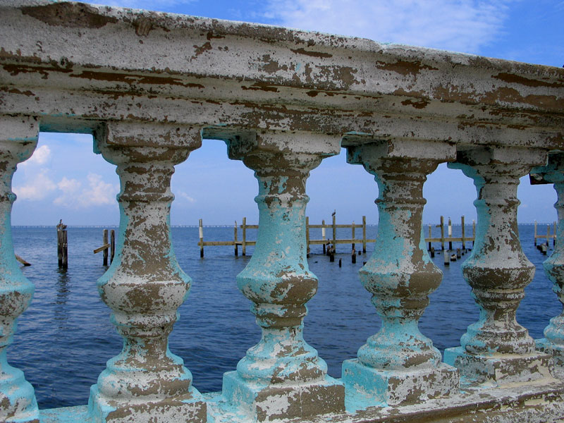 The Balustrades of Lake Pontchartrain at West End