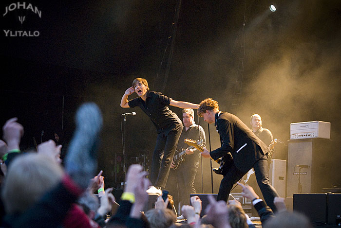 The Hives 8.jpg
