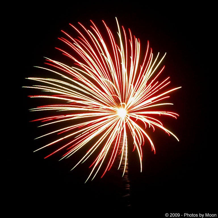 Bastrop Fireworks 09 - 20592.jpg