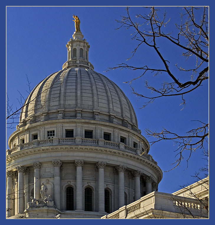 <b>10th Place</b><br>Wisconsin Capitol