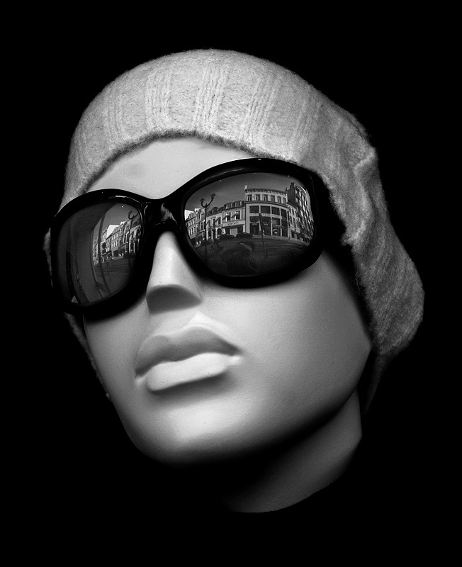4th: City view<br>by Moti