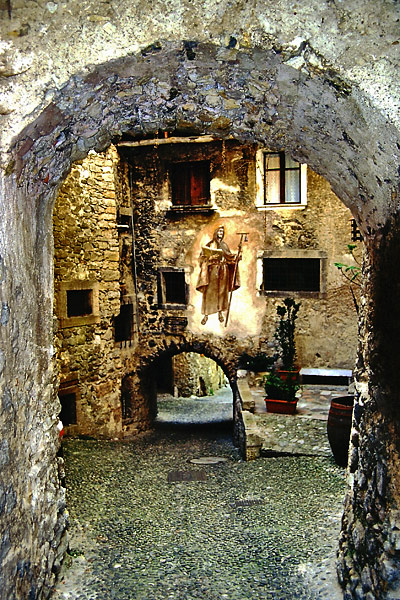 <b>9th place</b><br>(Un)hidden Painting
