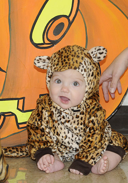 Shes a cute leopard