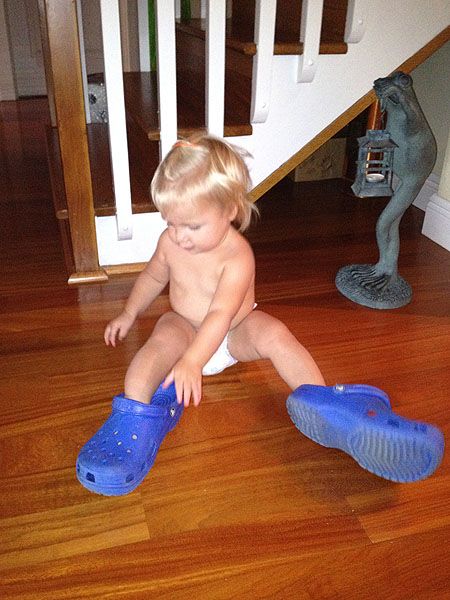 Annie tries on Babas crocs.