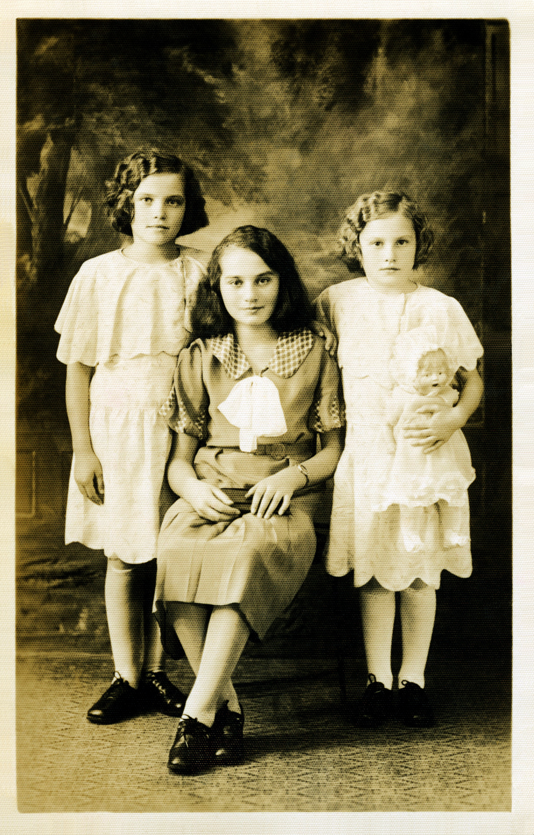 Mom  & Sisters - 1933