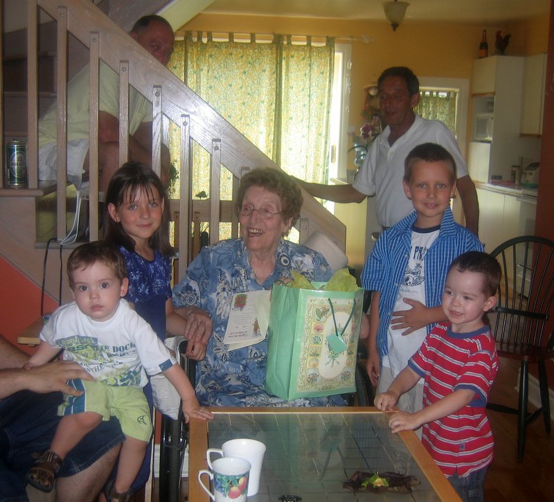 Arrire grand-maman heureuse