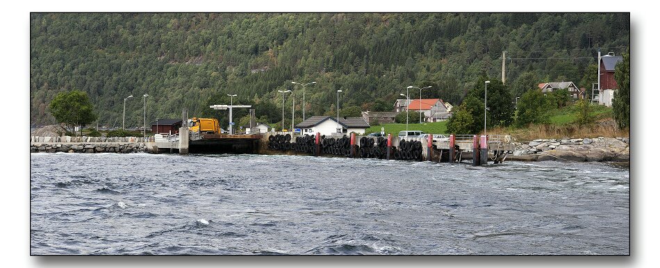 The ferry is leaving Lote.