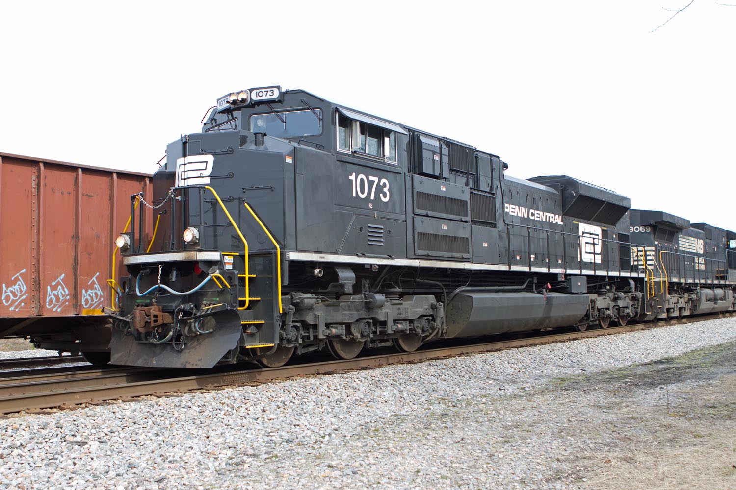 NS 1073