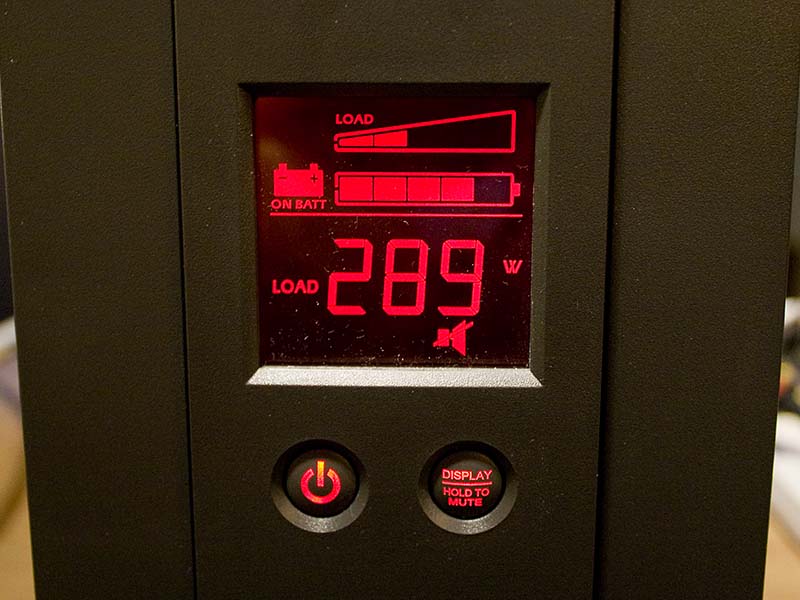 APC Back-UPS XS 1300 LCD on battery. 289 watts load