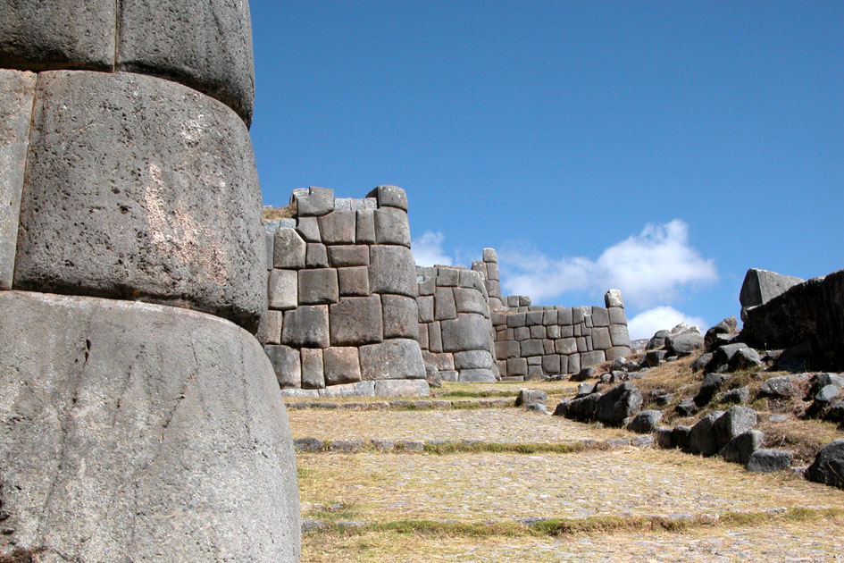 Zig-zag Inca walls
