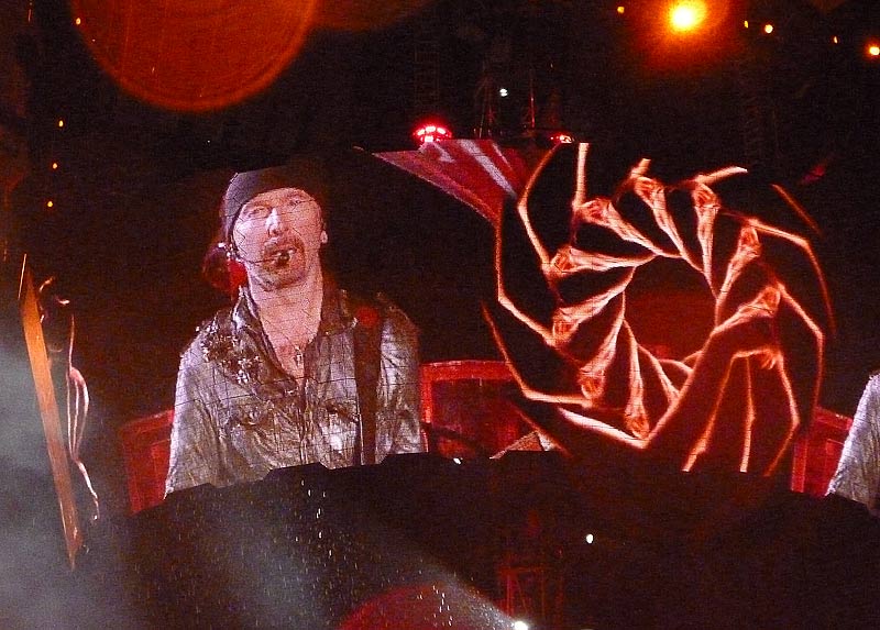 U2