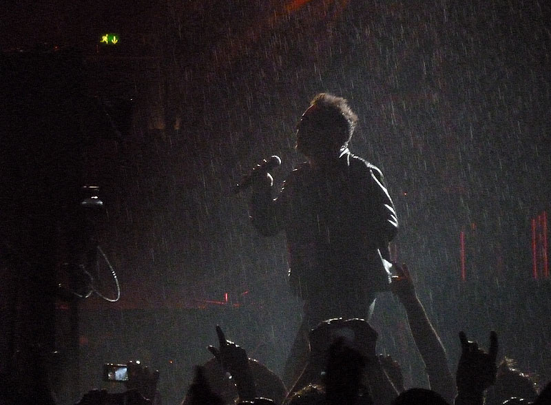 U2