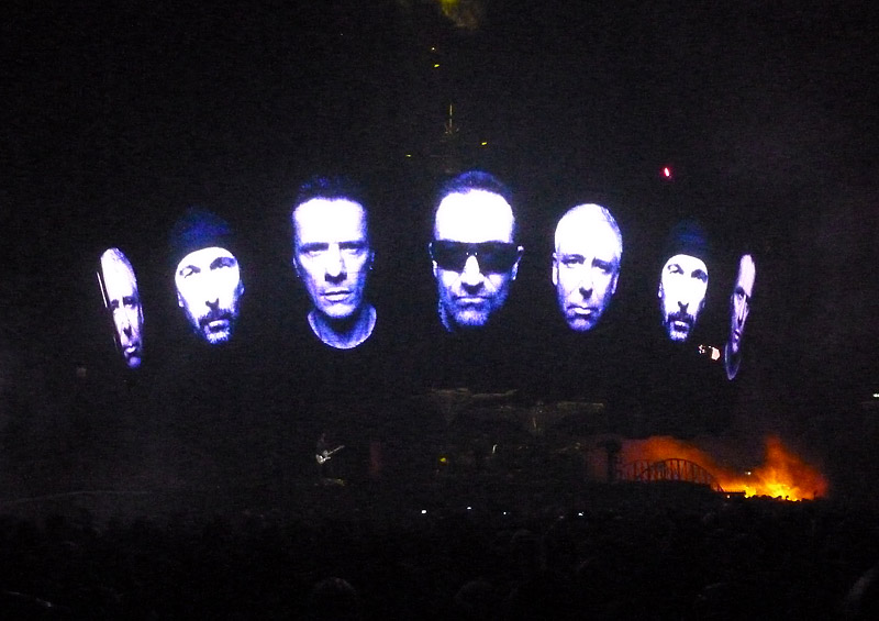 U2