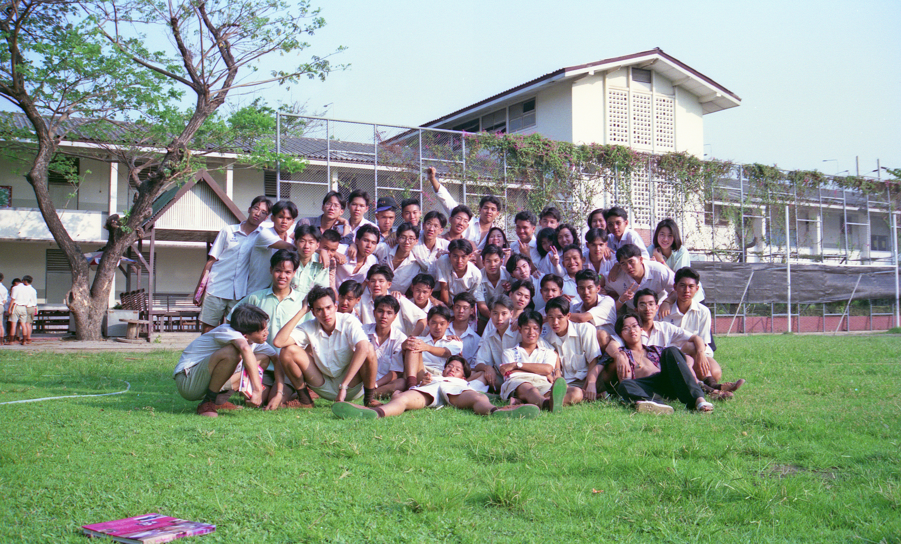 img098_sm.jpg