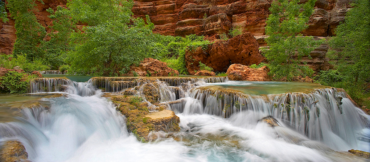 Havasu Waterfall Pano 1 copy.jpg