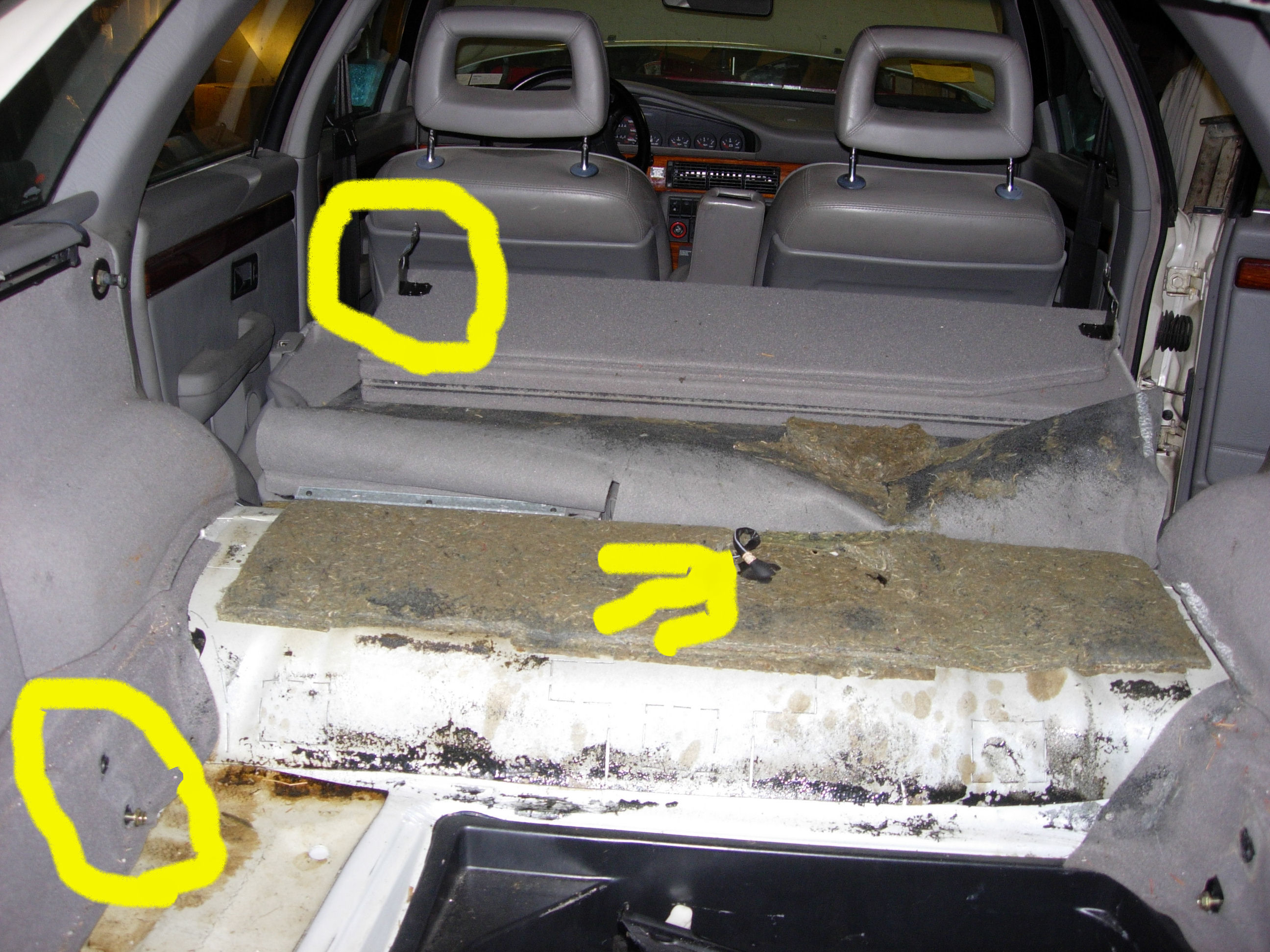 Avant Fuel Tank Access.jpg