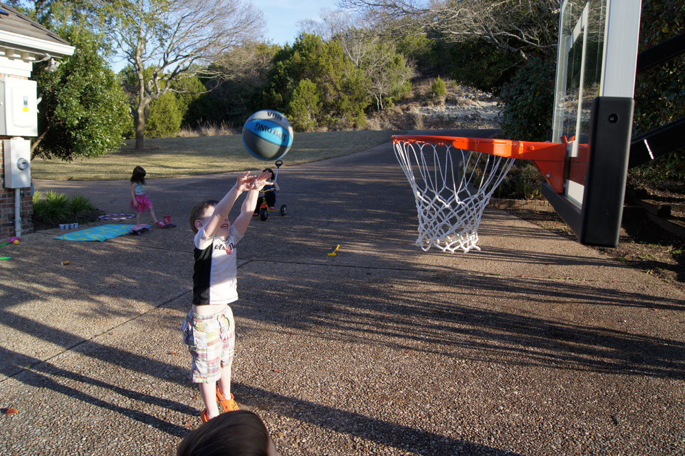 gavin_jumpshot.jpg