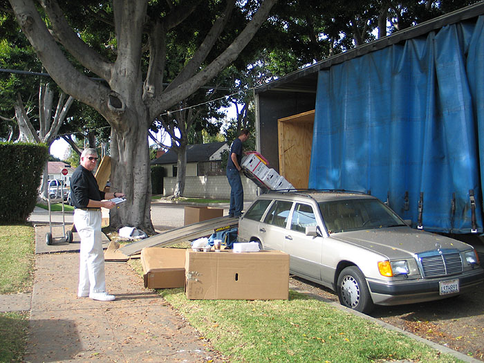 esther_movers2.jpg