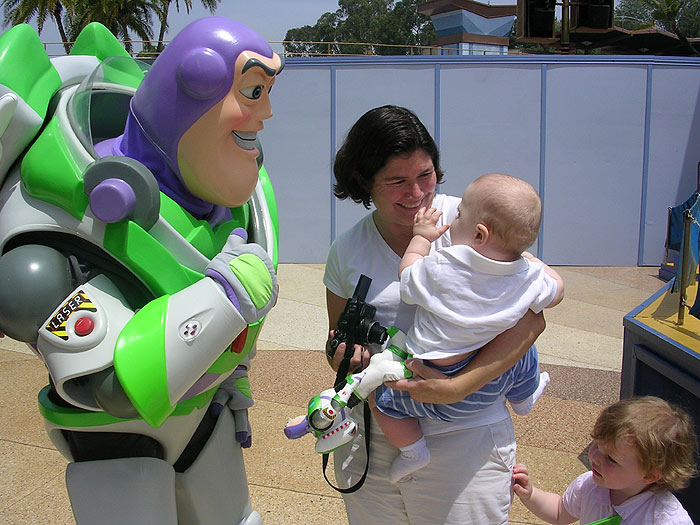 buzz_gavin_disney.jpg