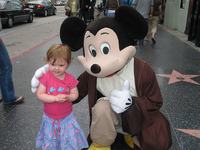 ellie_mickey_hollywood.jpg