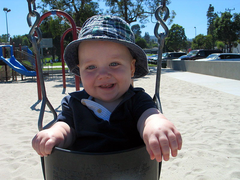 gavin_swing.jpg