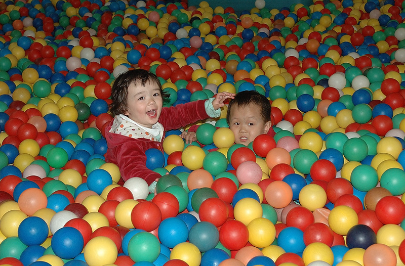 Ocean of Balls
