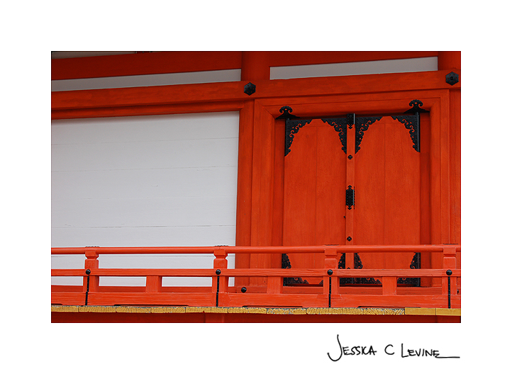 kiyomizu red door