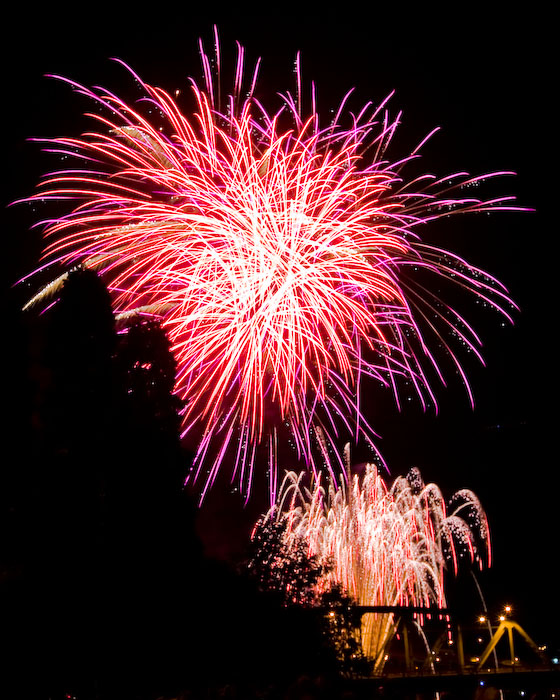 July 4 09 Portland Fireworks-48.jpg