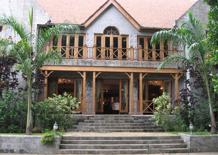 Mountain Village Lodge