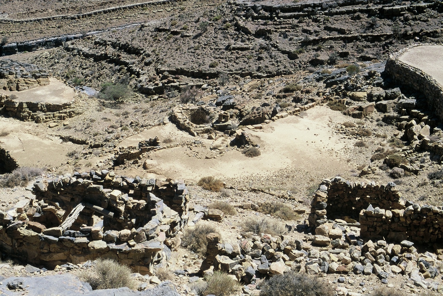 Abandonned village, terrace, walls