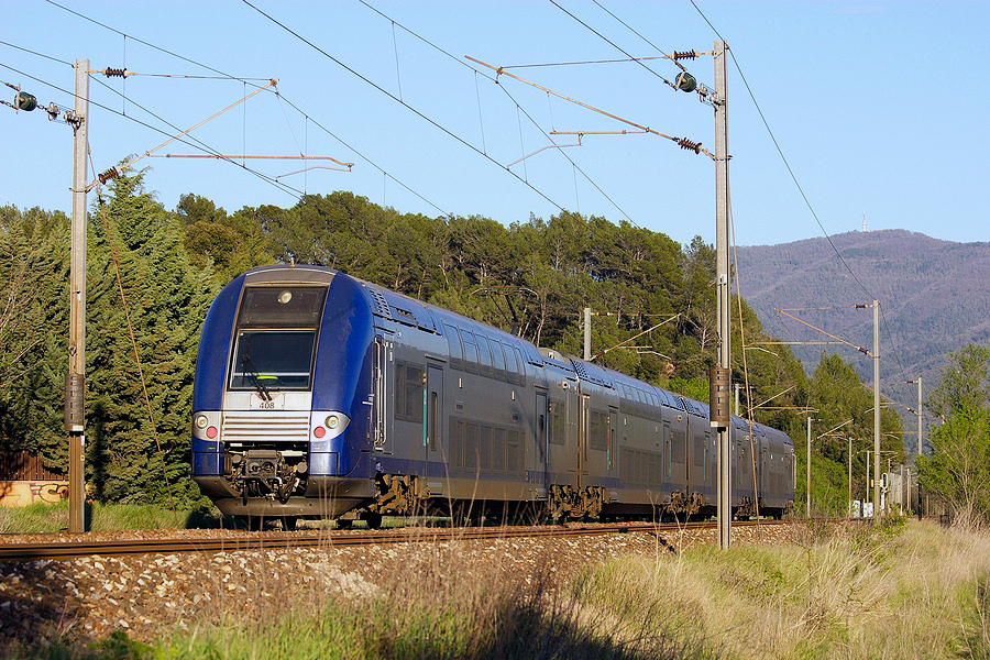 A TER-2N-NG near Carnoules.