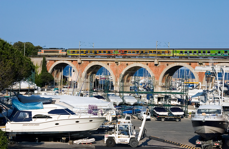 A Toz train on the La Rague bridge, near Cannes and heading to Nice.