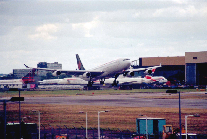 Air Canada (C-FLYU) Airbus A340 @ Heathrow