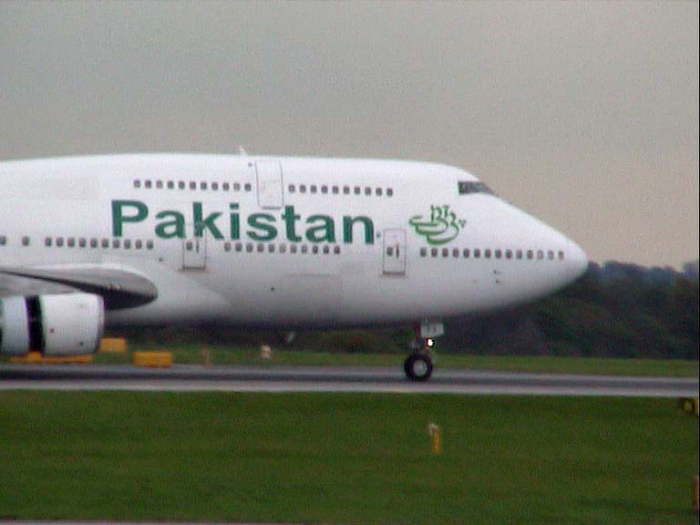 Pakistan International Airlines (AP-BFX) Boeing 747 @ Manchester