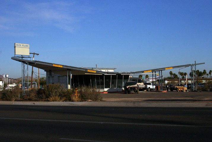 Double Cantilevered Phillips 66