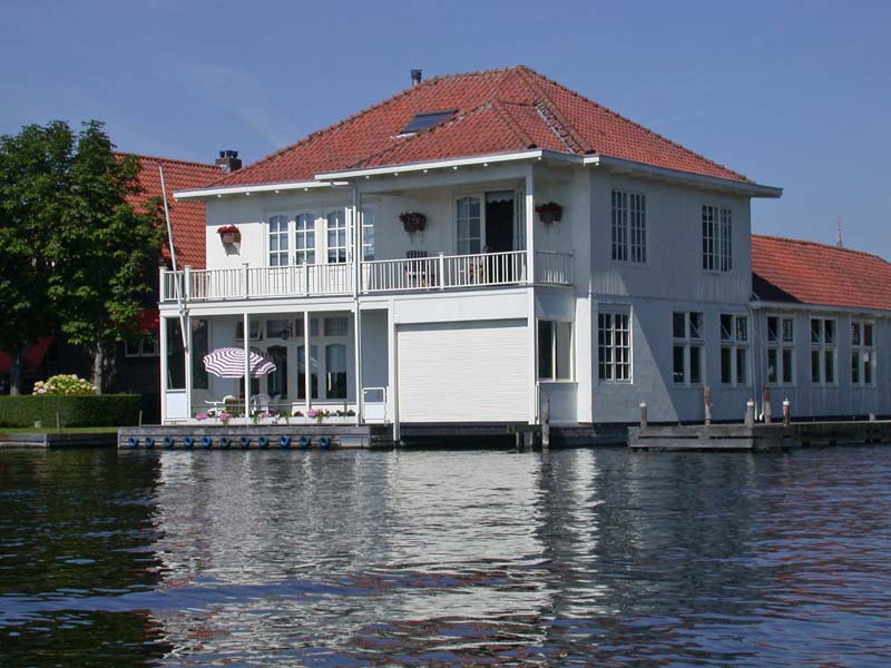 Langs de Leede