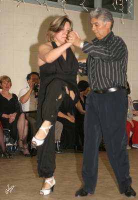 2006_04_29 Linda & Samy El gallo ciego (tango)